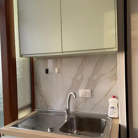 Apartment Seaview Golemi