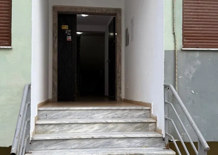 Seaview Golemi شقة *